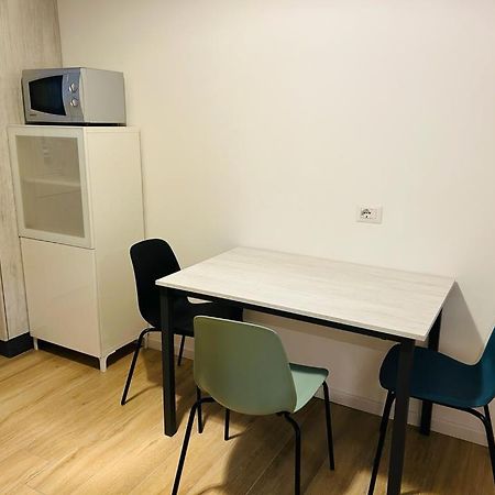 Easy Room Italy Rogoredo Milán Exterior foto